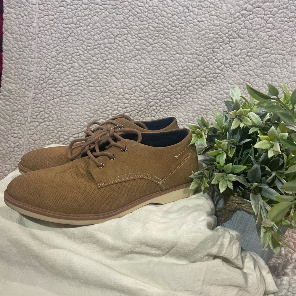 Nordstrom Rack brown boys size 4 shoes